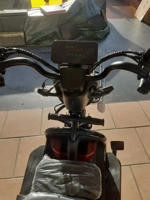 3 Rad Elektro Roller,  Starke Motor1000 W, und Batteri 60V, 2 Sitze +Kind, Reichweiter bis zu 90 Km  Bild 4