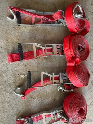 Spanngurte 4 Stück  mit stabille und stärke Ratsche 20 stück