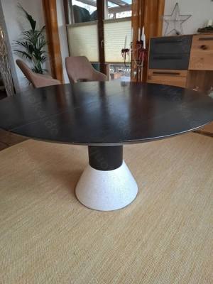 Runder Esstisch, ausziehbar