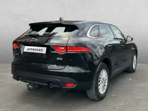 Jaguar F-Pace Bild 2