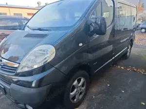 Opel Vivaro Kombi Tour Cosmo 2,0 Turbo
