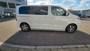 Toyota Proace Verso L1 Team Deutschland*AHK*8-SITZER* Bild 4