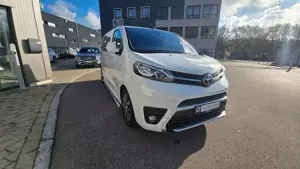 Toyota Proace Verso L1 Team Deutschland*AHK*8-SITZER* Bild 3