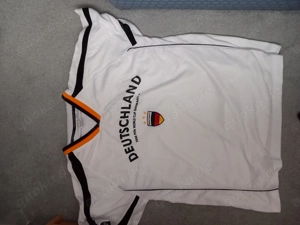Verkaufe ein guterhaltenes Deutschland Trikot 