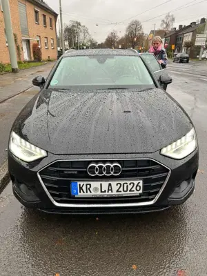 Audi A4 A4 Avant 45 TFSI quattro S tronic Bild 3