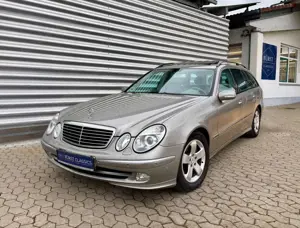 Mercedes-Benz E 220 CDI T Avantgarde Navi Xenon PDC SHD SHZ aus 2.Hand