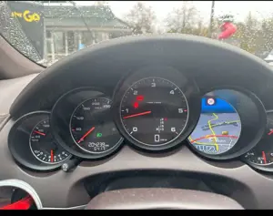 Porsche Cayenne Bild 3