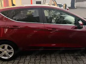 Ford Fiesta Fiesta 5-Türer 1.0 EcoBoost S Bild 3