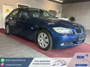 BMW 318 i 1. HAND*SITZHEIZUNG*PDC