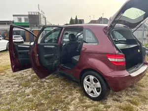 Mercedes-Benz B 170 B 170 Special Edition Bild 5