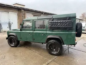 Land Rover Defender 110 Station Wagon