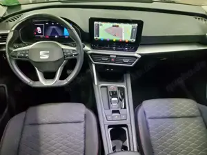 SEAT Leon Sportstourer 1.5 eTSI FR AHK Navi vc RfK Bild 5