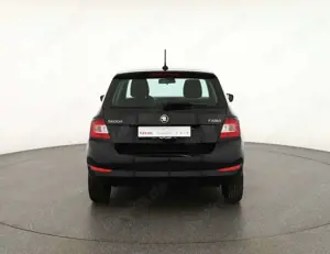 Skoda Fabia 1.0 MPI Cool Edition Sitzheizung DAB Klima Bild 4