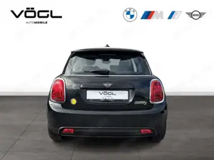 MINI Cooper SE Classic Trim Tempomat Sitzheizung Bild 3