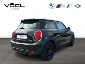 MINI Cooper SE Classic Trim Tempomat Sitzheizung Bild 4