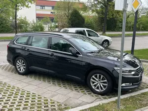 Volkswagen Passat Variant 1.6 TDI R-Line, gepflegt, Xenon, Navi, 8x Reifen Bild 3