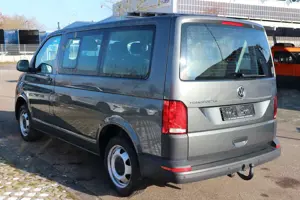 Volkswagen T6 Kombi 9-Sitzer 2.0 TDI Klima AHK Tempomat Bild 4