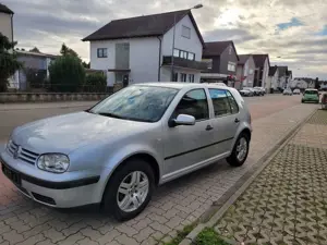 Volkswagen Golf Golf IV 1.6 Automatik Edition Bild 2