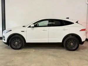 Jaguar E-Pace | 360°K | LED | TOTWINKELSPURASSIST Bild 4