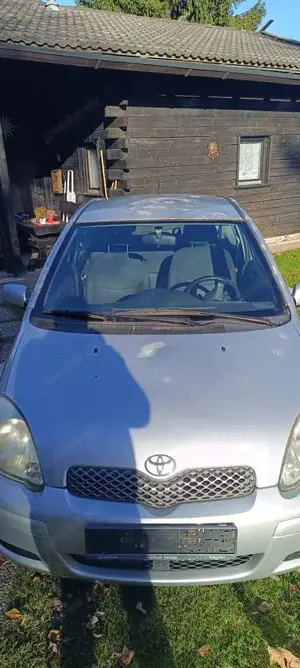Toyota Yaris Yaris 1.0 Bild 3