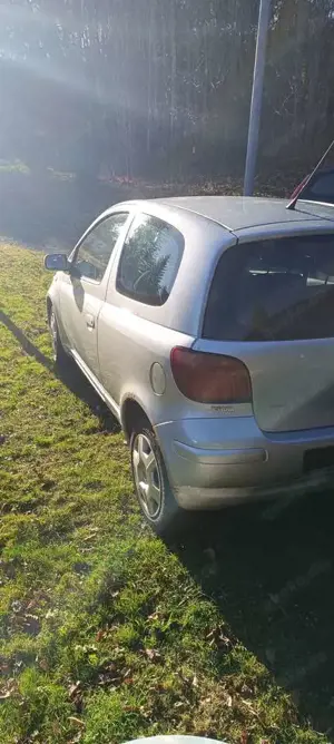 Toyota Yaris Yaris 1.0 Bild 4