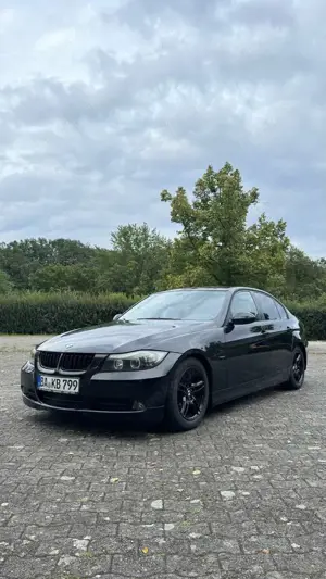 BMW 318 TÜV bis 10/27
