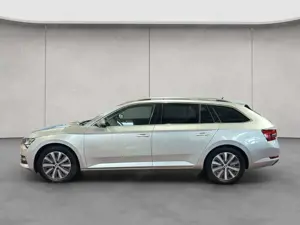 Skoda Superb Bild 2