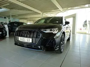Audi Q3 S line TFSI s-tronic Optikpaket schwarz