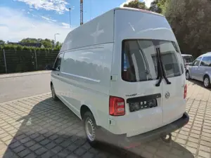 Volkswagen T6 Transporter Hochdach/Benzin/LR/Standheizung Bild 4