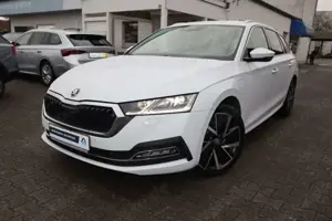 Skoda Octavia Octavia Combi 1.4 TSI iV DSG Style|NAVI|ACC|R-CAM