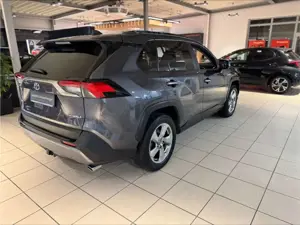 Toyota RAV 4 Hybrid 4x4 Lounge Allrad 1. Hand Navi AHK Top Zust Bild 5