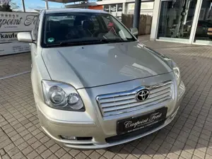 Toyota Avensis Bild 2
