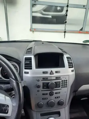 Opel Zafira Zafira 1.9 CDTI Sport Bild 5