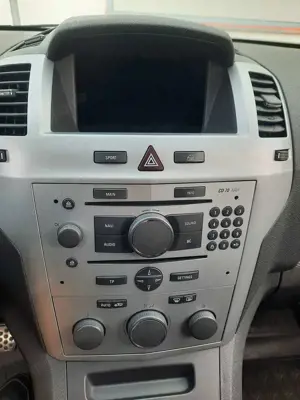 Opel Zafira Zafira 1.9 CDTI Sport Bild 3