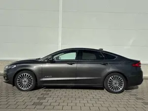 Ford Mondeo Bild 2