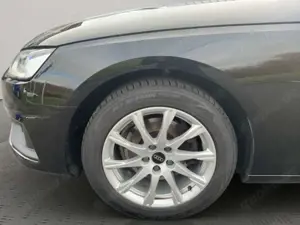 Audi A4 Avant 35 2.0 TFSI NAVI+LED LICHT+PDC V+H+SITZHZG+ Bild 5