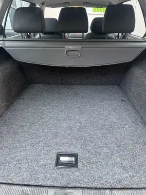 Skoda Octavia 1.6 Ambiente Bild 5