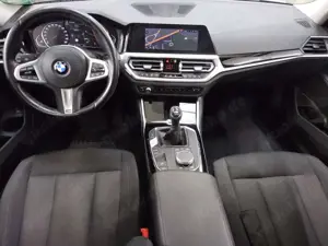 BMW 318 d Touring Navi LED LC+ PDC Shz HiFi Bild 5