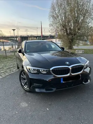 BMW 318 318d Touring Aut. Sport Line/