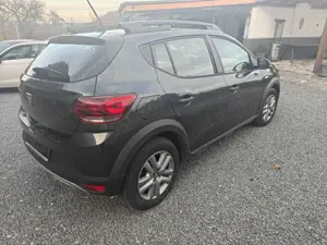 Dacia Sandero Bild 5