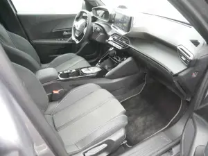 Peugeot 2008 Bild 2