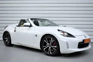 Nissan 370Z Roadster+Kamera+Navi+Bose+1.Hand+17.500KM