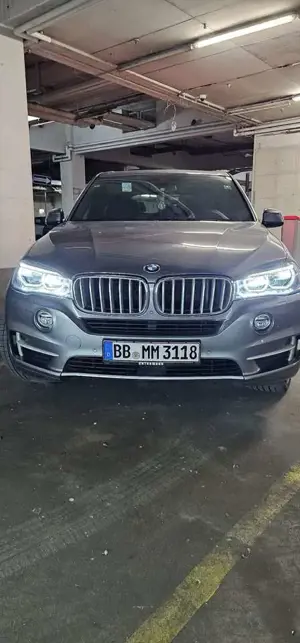 BMW X5 xDrive40d Bild 3