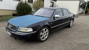 Audi S8 4.2 quattro Bild 4