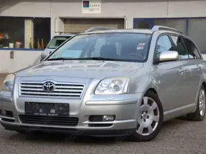 Toyota Avensis Avensis 1.8 VVT-i Executive / Xenon / AHK / Klima