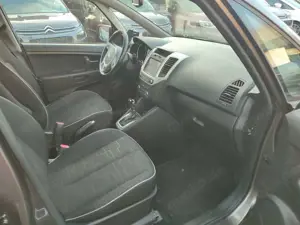 Kia Venga 1.6 Automatik/Klimaaut./Navi+Cam/Alufelgen Bild 4