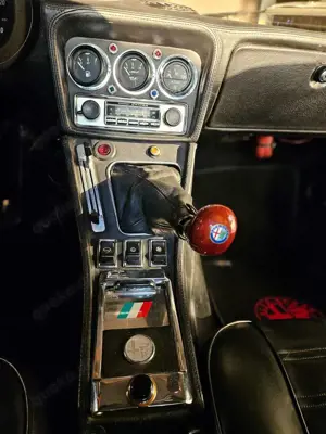 Alfa Romeo 2000 Bild 2