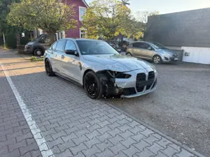 BMW M3 xDriv Competition*Navi*360-K*HUD*Carbon*Hifi