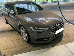 Audi A6 Avant 3.0 TDI DPF quattro tiptronic
