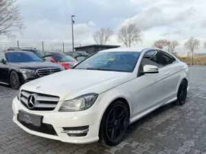 Mercedes-Benz C 220 CDI BlueEfficiency AMG Line Bi-Xenon Navi
